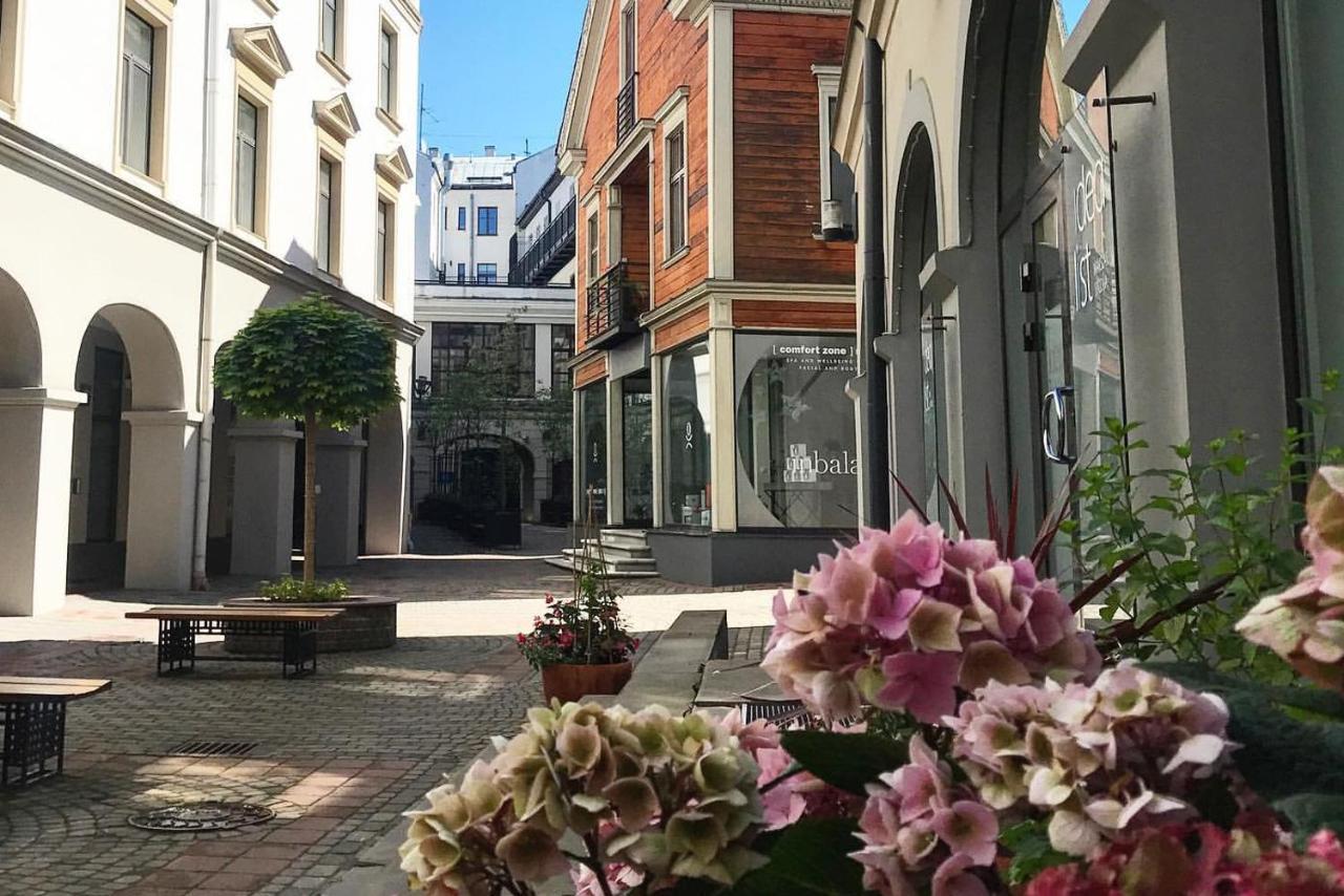 Dzirnavu 92, Free Private Parking Apartment Riga Exterior photo